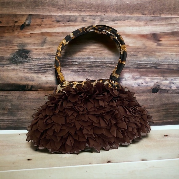🔥CLEARANCE🔥Beautiful Ruffle Tote Bag - Picture 1 of 4